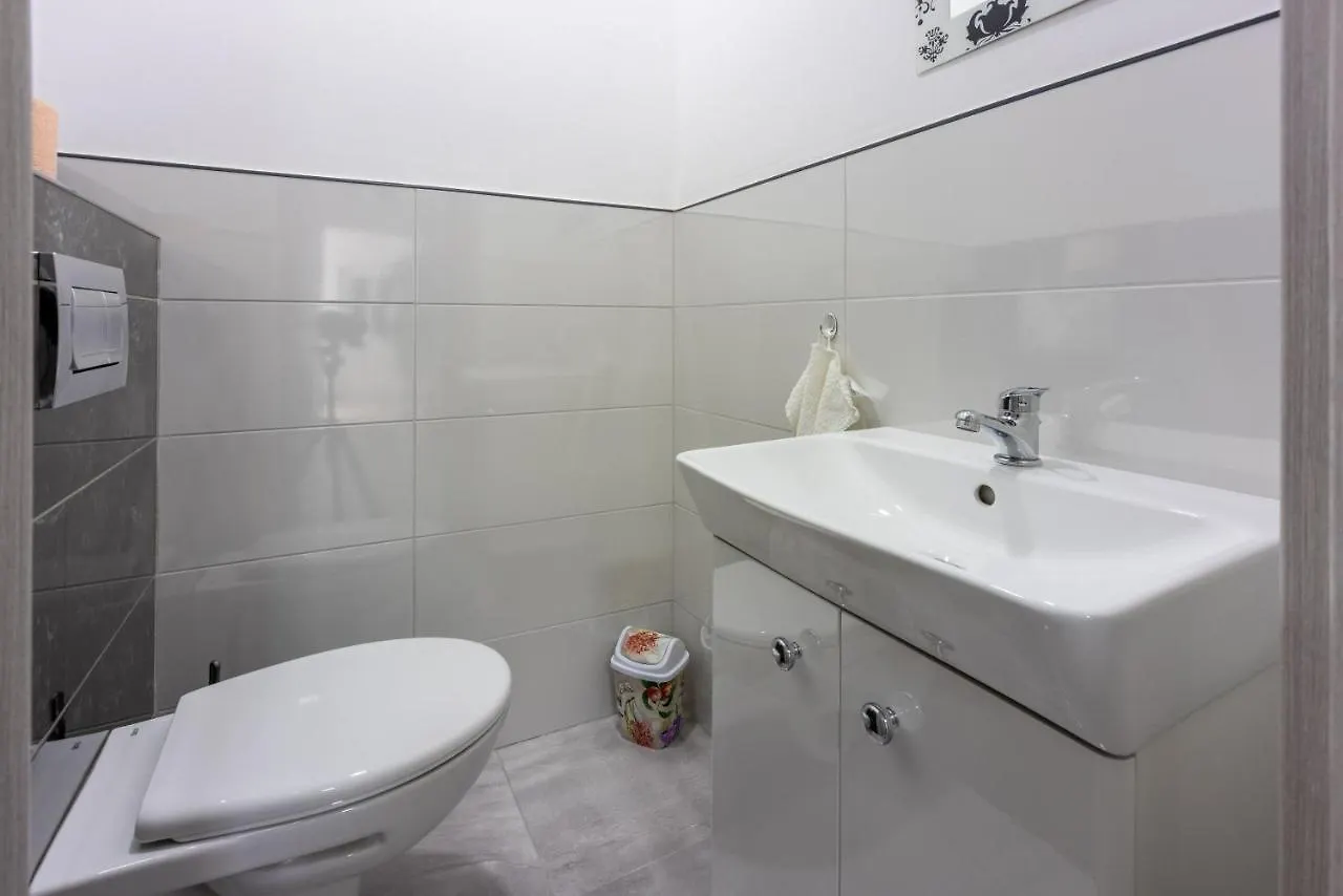 Apartments Ankica Crikvenica 0*,
