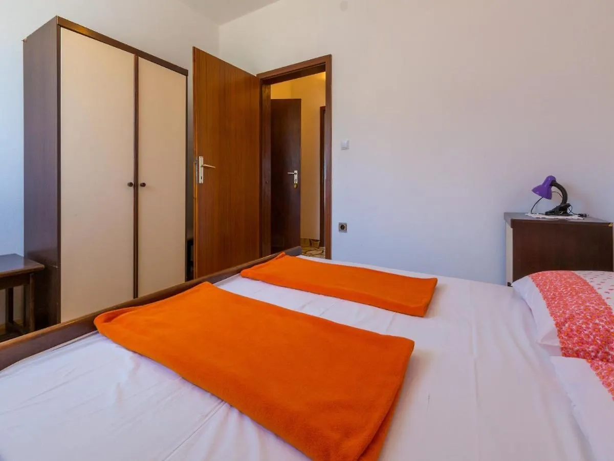 Apartments Ankica Crikvenica 0*,